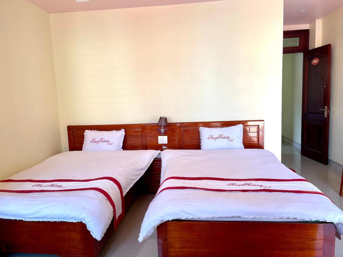 Huy Hoang Hotel Донг Ван Екстериор снимка